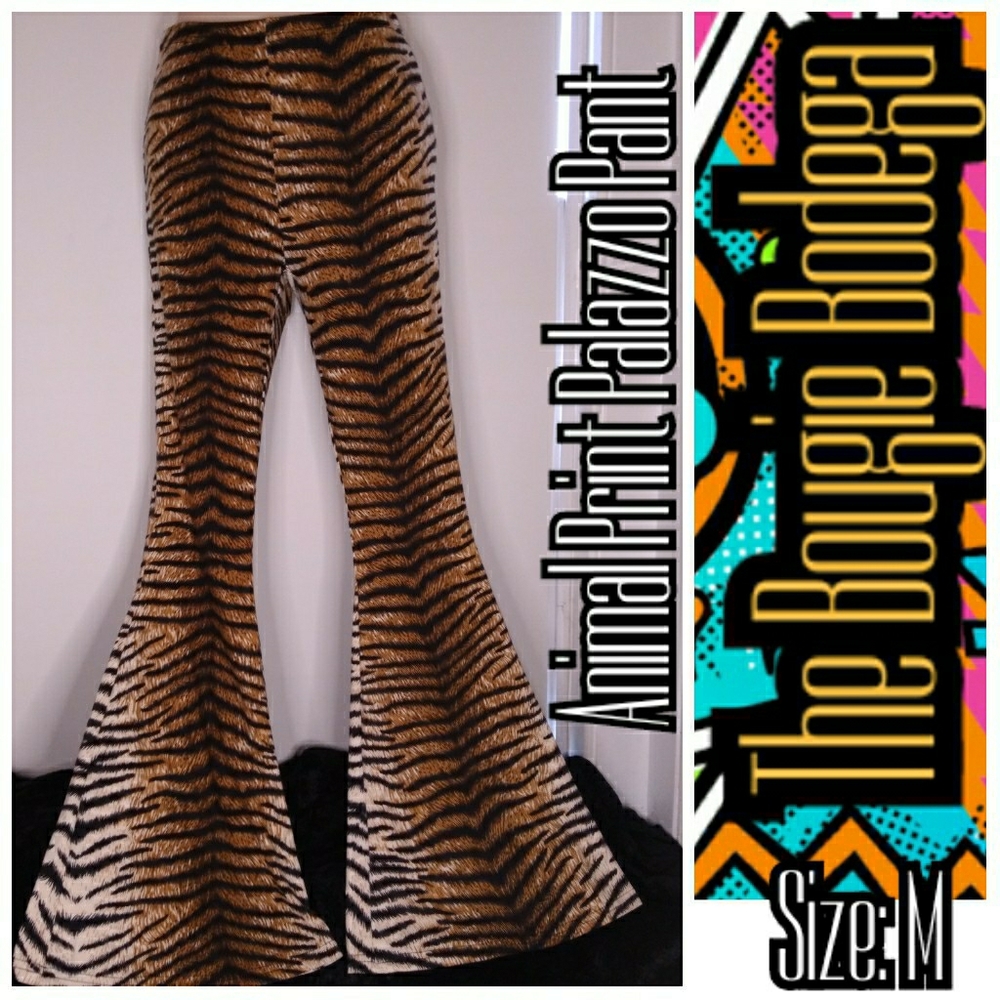 Size: M Animal Print Palazzo Pants